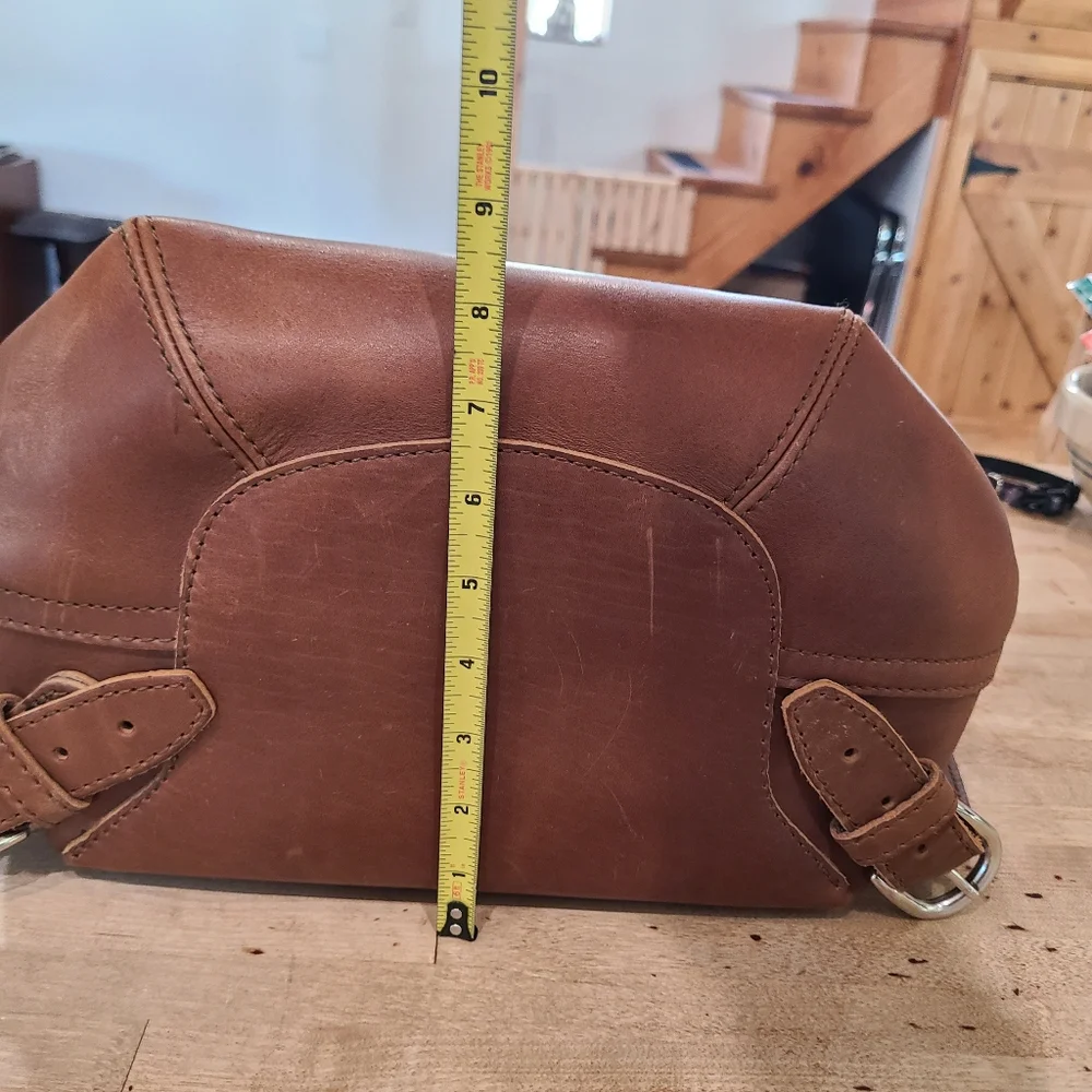 Saddleback Leather Bucket Backpack In Tobacco - Picture 11 of 13